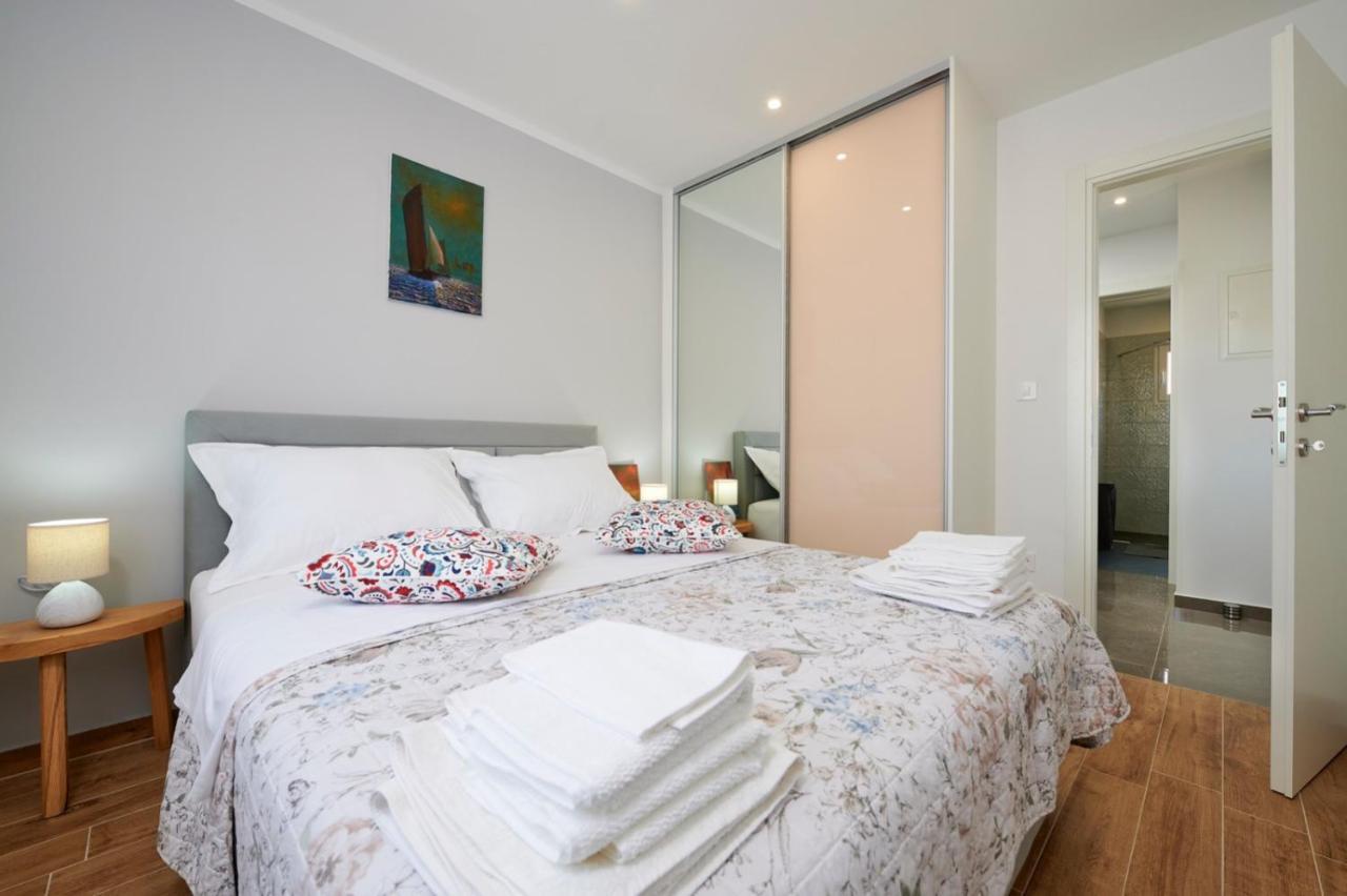 Apartments Marija Trogir Eksteriør billede